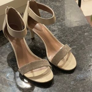 Style & Co. Women’s silver/rhinestone heels, size 9.5